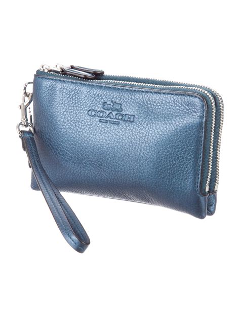 designer wallet wristlet